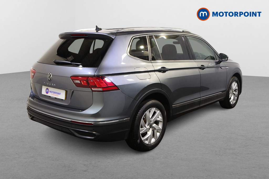Volkswagen Tiguan Allspace Life Manual Petrol SUV - Stock Number (1606223) - Drivers side rear corner