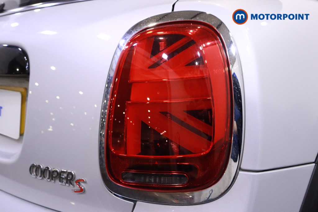 Mini Hatchback Cooper S Exclusive Automatic Petrol Hatchback - Stock Number (1606397) - 41st supplementary image