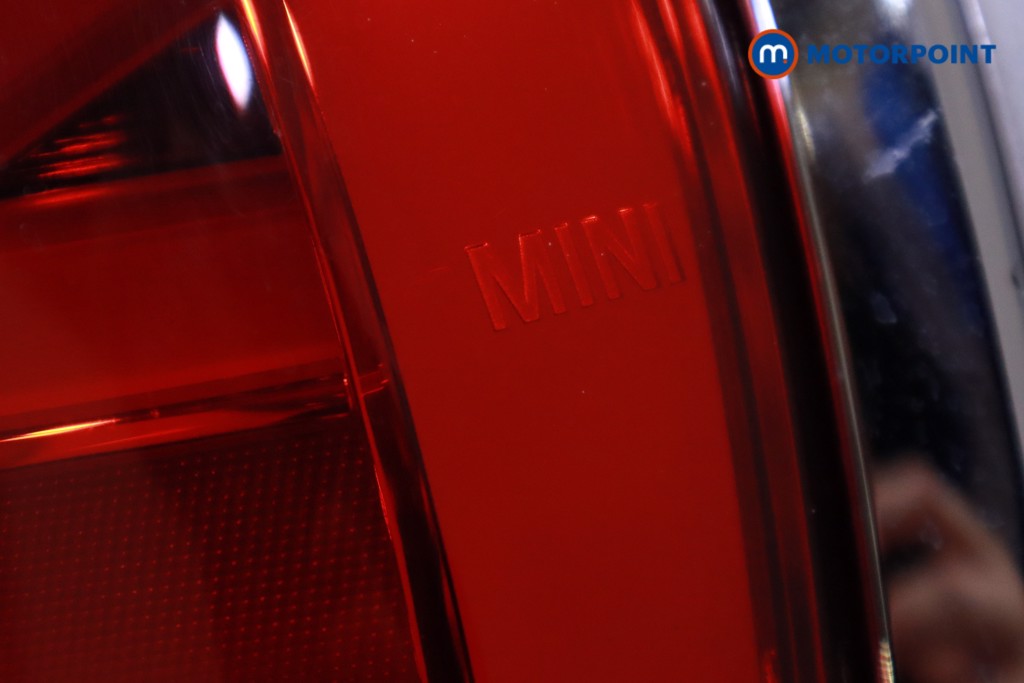 Mini Hatchback Cooper S Exclusive Automatic Petrol Hatchback - Stock Number (1606397) - 42nd supplementary image