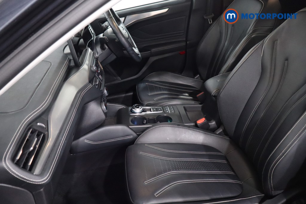 Ford Focus Vignale Active X Automatic Diesel Hatchback - Stock Number (1606880) - 4th supplementary image