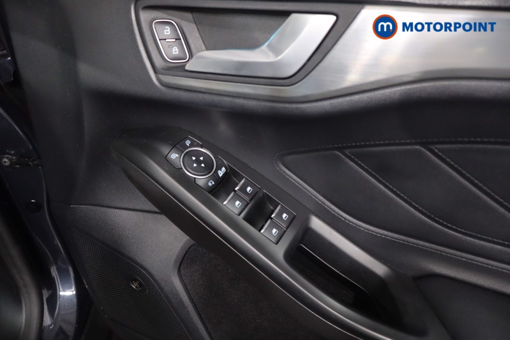 Ford Focus Vignale Active X Automatic Diesel Hatchback - Stock Number (1606880) - 25th supplementary image