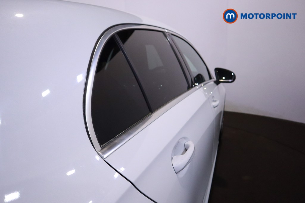 Mercedes-Benz A Class Amg Line Automatic Petrol Hatchback - Stock Number (1607031) - 38th supplementary image