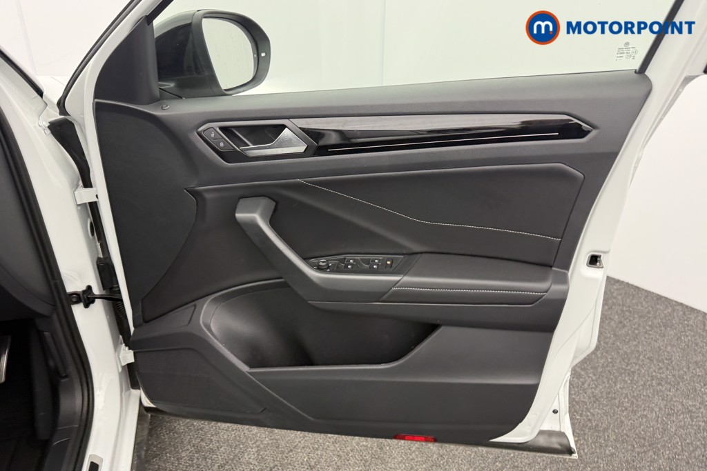 Volkswagen T-Roc Black Edition Automatic Petrol SUV - Stock Number (1607092) - 18th supplementary image