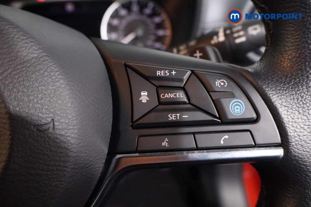 Nissan Juke Tekna Automatic Petrol SUV - Stock Number (1607199) - 8th supplementary image