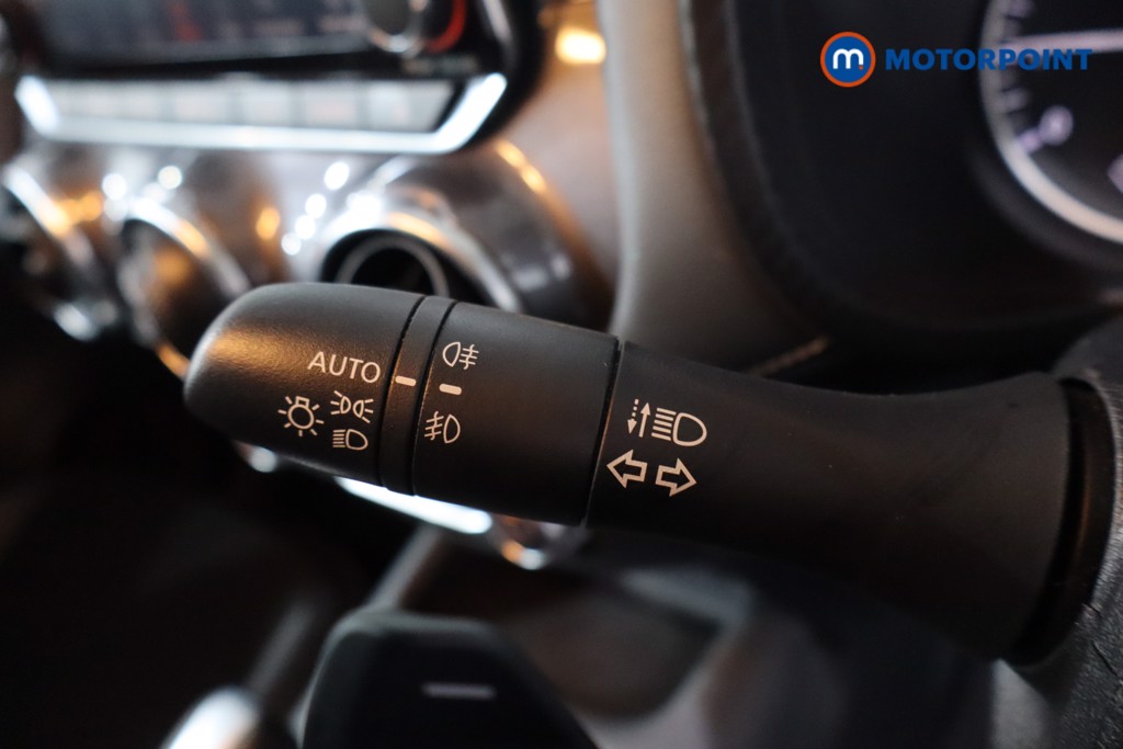 Nissan Juke Tekna Automatic Petrol SUV - Stock Number (1607199) - 14th supplementary image