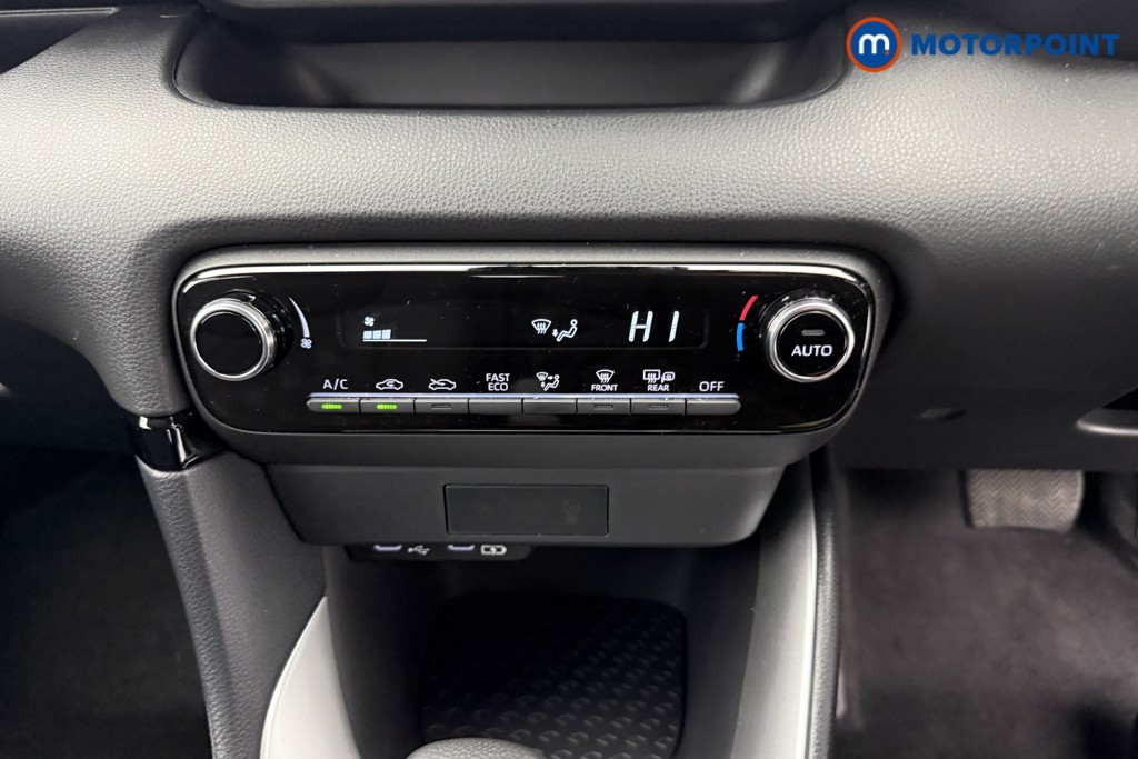 Toyota Yaris Icon Automatic Petrol-Electric Hybrid Hatchback - Stock Number (1607231) - 7th supplementary image