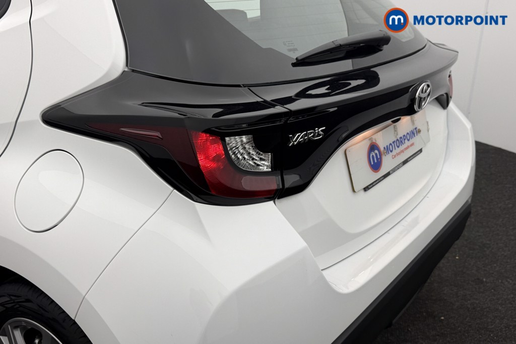Toyota Yaris Icon Automatic Petrol-Electric Hybrid Hatchback - Stock Number (1607231) - 22nd supplementary image