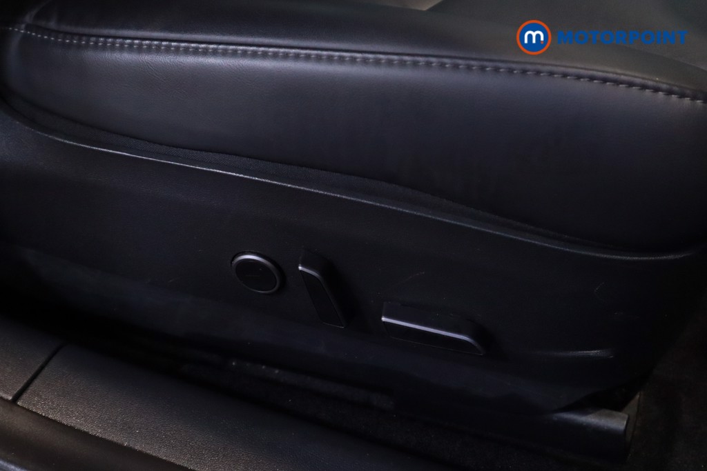 Tesla Model 3 Long Range Automatic Electric Saloon - Stock Number (1607243) - 6th supplementary image