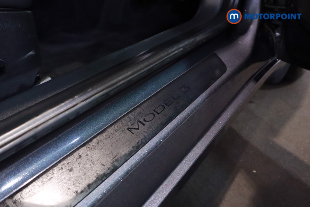 Tesla Model 3 Long Range Automatic Electric Saloon - Stock Number (1607243) - 7th supplementary image