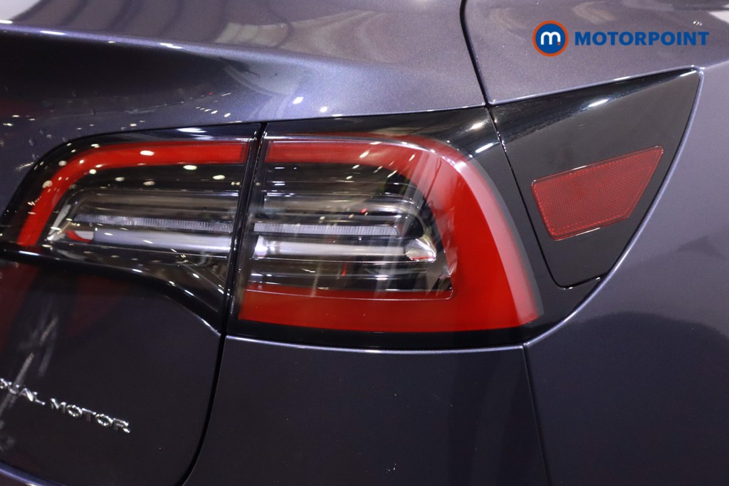 Tesla Model 3 Long Range Automatic Electric Saloon - Stock Number (1607243) - 36th supplementary image