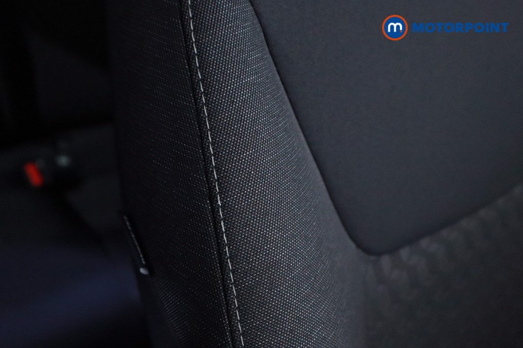 Toyota Yaris Design Automatic Petrol-Electric Hybrid Hatchback - Stock Number (1607260) - 21st supplementary image