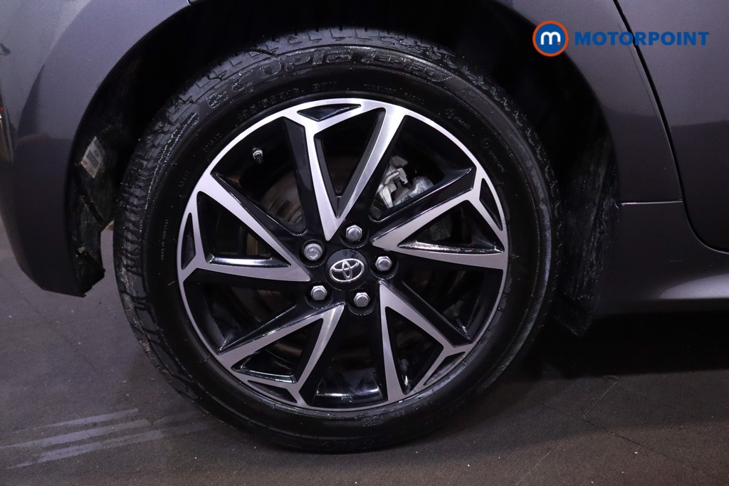 Toyota Yaris Design Automatic Petrol-Electric Hybrid Hatchback - Stock Number (1607260) - 27th supplementary image