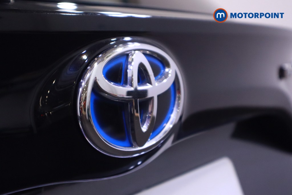 Toyota Yaris Design Automatic Petrol-Electric Hybrid Hatchback - Stock Number (1607260) - 34th supplementary image