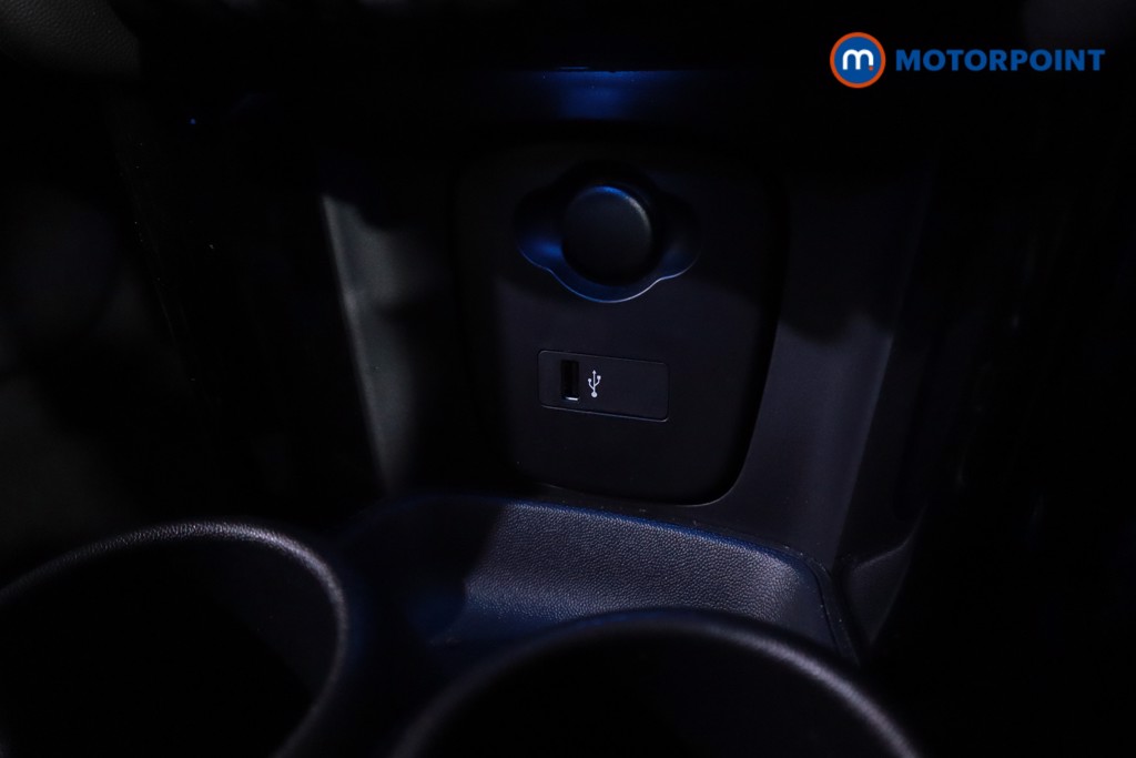 Mini Hatchback Cooper Classic Manual Petrol Hatchback - Stock Number (1607491) - 20th supplementary image