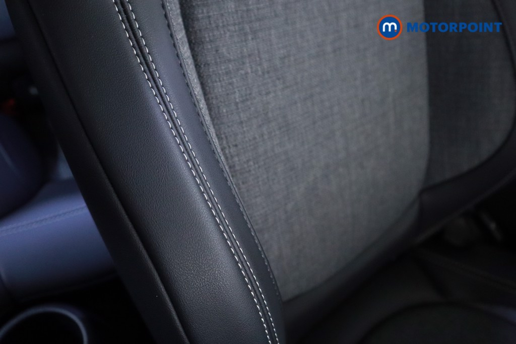 Mini Hatchback Cooper Classic Manual Petrol Hatchback - Stock Number (1607491) - 23rd supplementary image