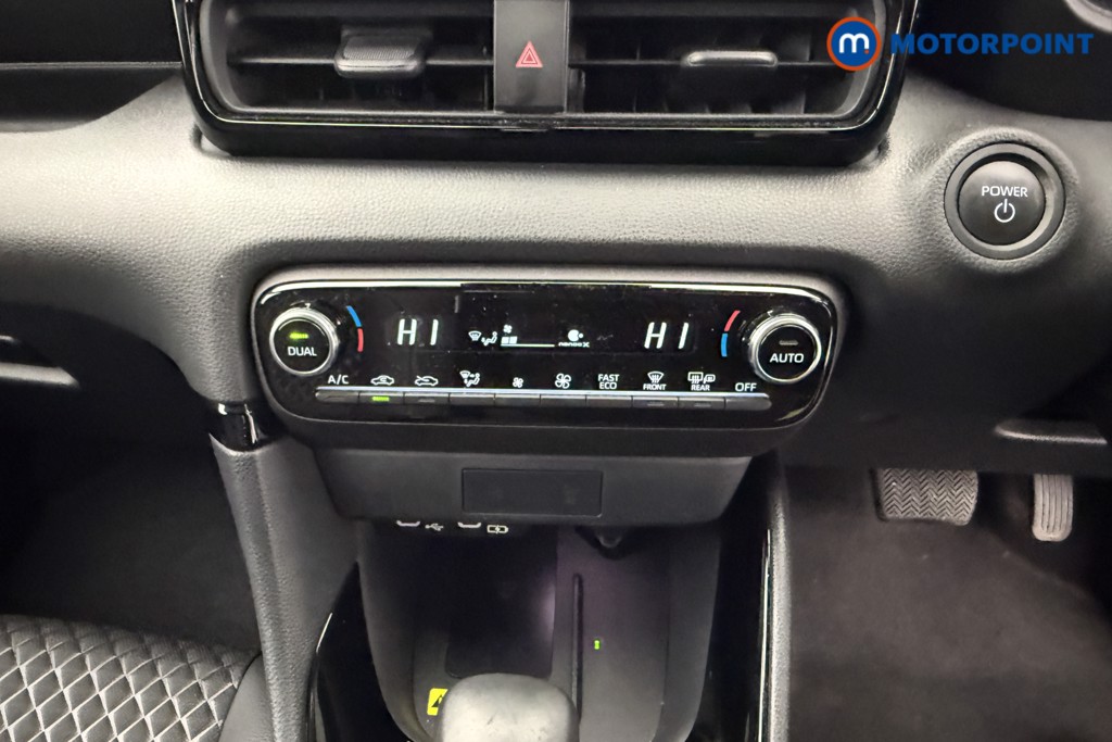 Toyota Yaris Excel Automatic Petrol-Electric Hybrid Hatchback - Stock Number (1607492) - 12th supplementary image