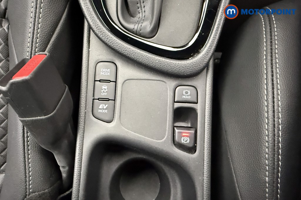 Toyota Yaris Excel Automatic Petrol-Electric Hybrid Hatchback - Stock Number (1607492) - 13th supplementary image