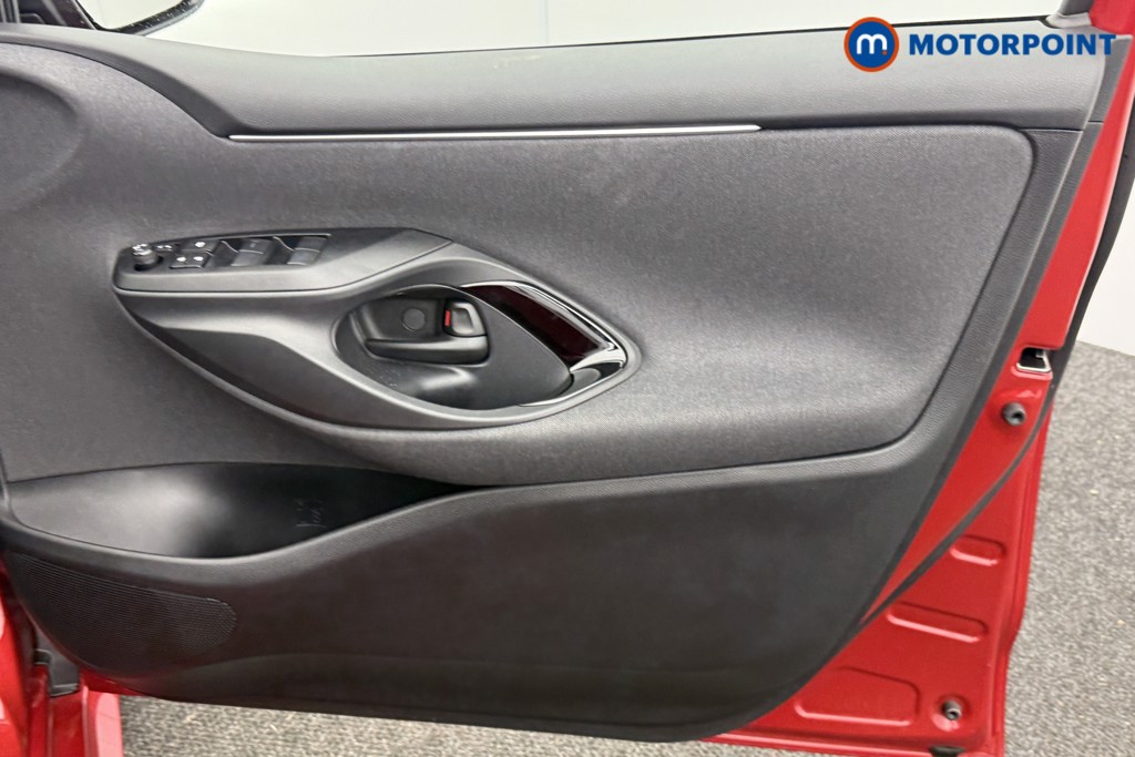 Toyota Yaris Excel Automatic Petrol-Electric Hybrid Hatchback - Stock Number (1607492) - 18th supplementary image