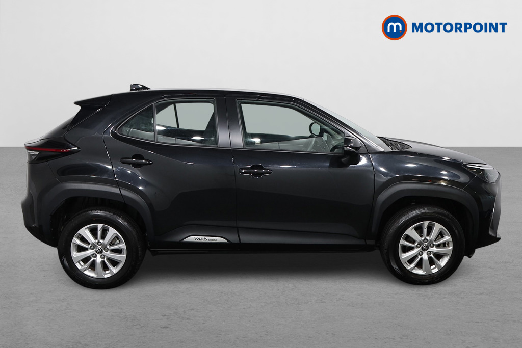 Toyota Yaris Cross Icon Automatic Petrol-Electric Hybrid Estate - Stock Number (1607539) - Drivers side