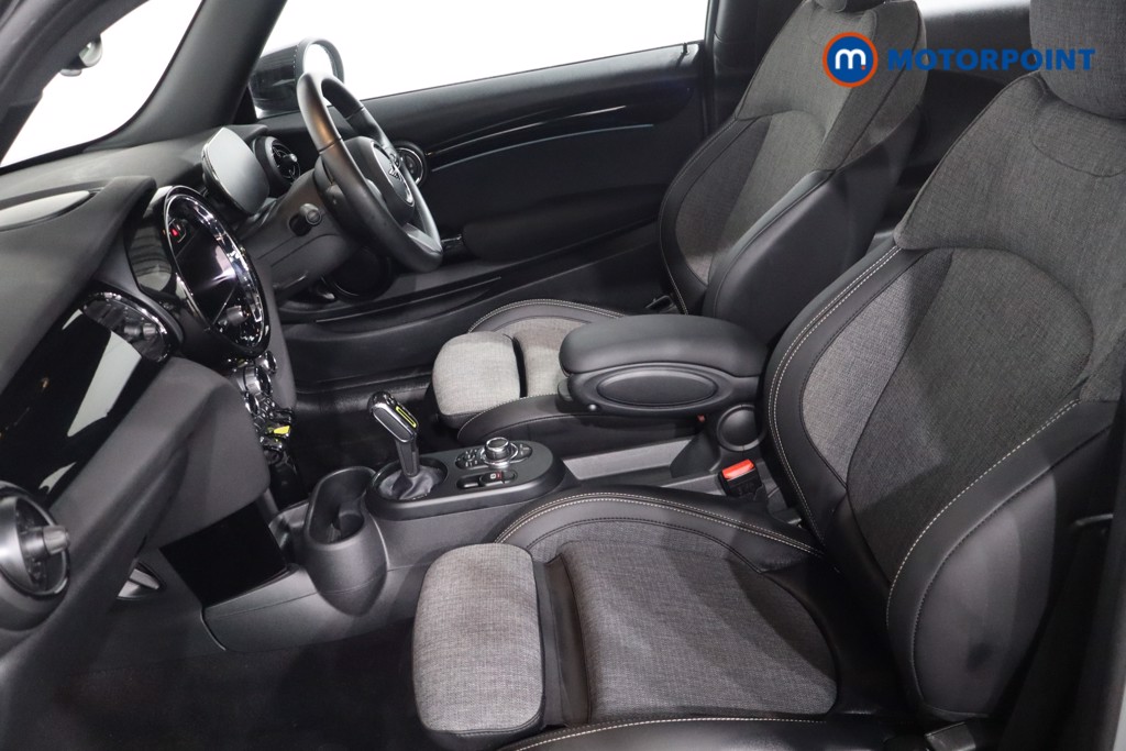 Mini Hatchback Cooper S Level 2 Automatic Electric Hatchback - Stock Number (1607540) - 4th supplementary image