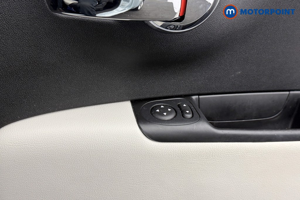 Fiat 500 Dolcevita Manual Petrol Hatchback - Stock Number (1608136) - 13th supplementary image