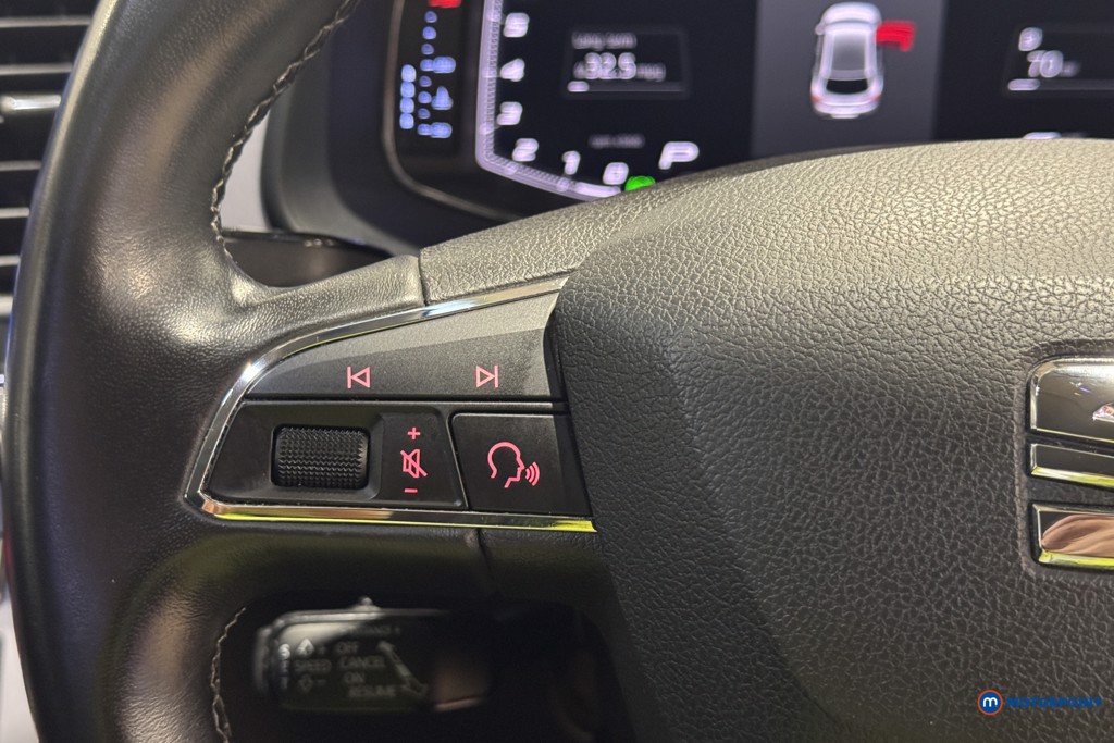 Seat Leon Xcellence Lux Automatic Petrol Hatchback - Stock Number (1608275) - 5th supplementary image