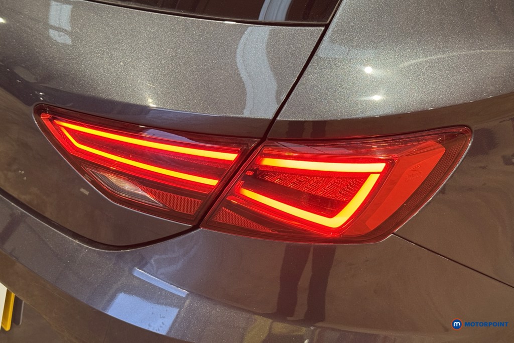 Seat Leon Xcellence Lux Automatic Petrol Hatchback - Stock Number (1608275) - 25th supplementary image