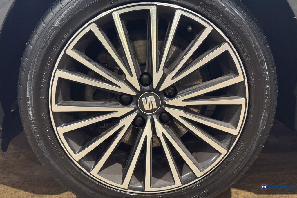 Seat Leon Xcellence Lux Automatic Petrol Hatchback - Stock Number (1608275) - 31st supplementary image