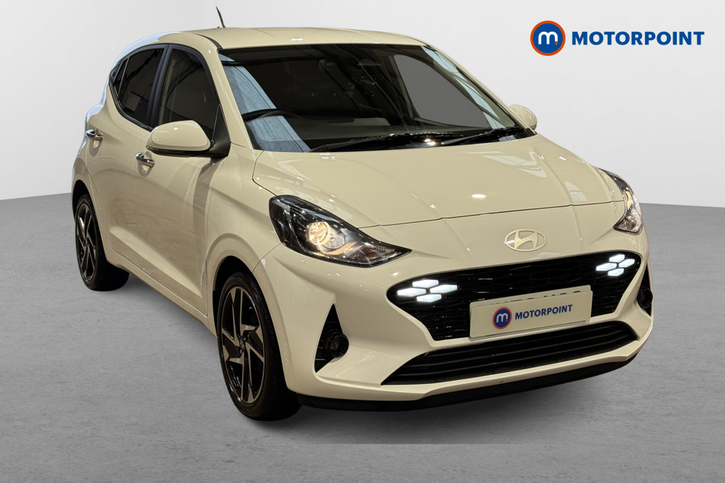 Hyundai I10 Premium Manual Petrol Hatchback - Stock Number (1608330) - Drivers side front corner