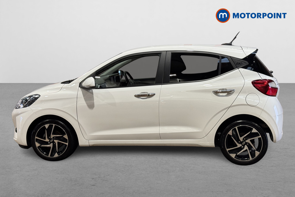 Hyundai I10 Premium Manual Petrol Hatchback - Stock Number (1608330) - Passenger side