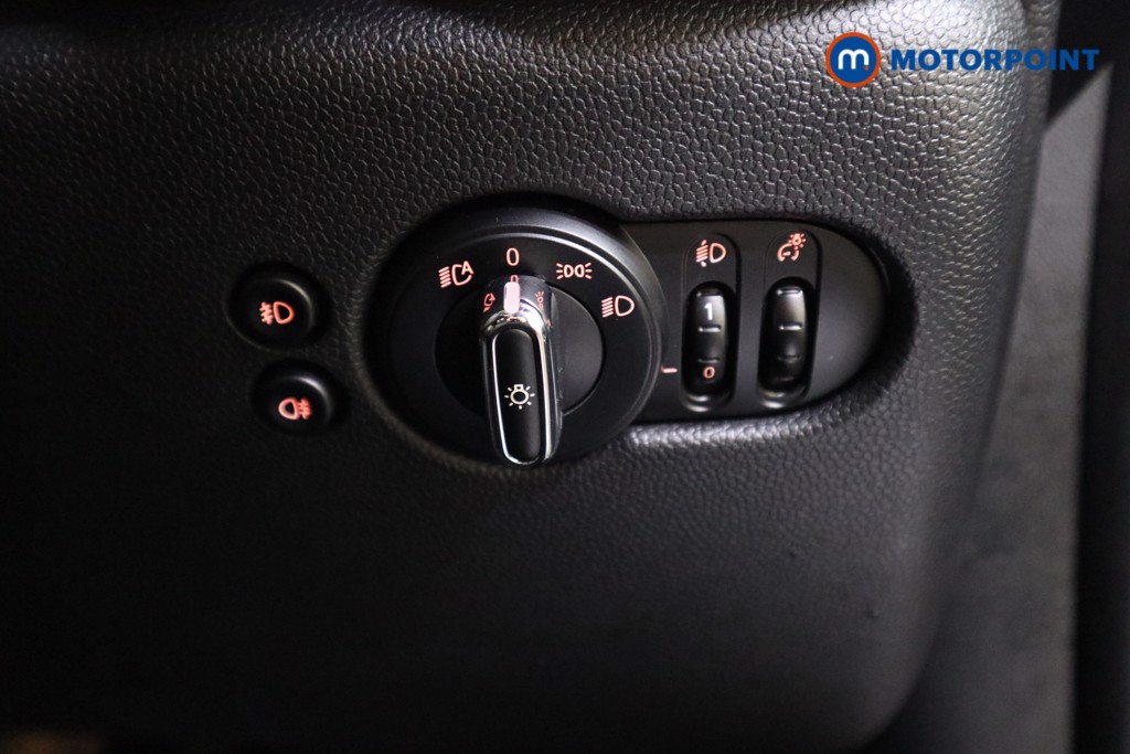 Mini Hatchback Cooper Classic Manual Petrol Hatchback - Stock Number (1534974) - 10th supplementary image