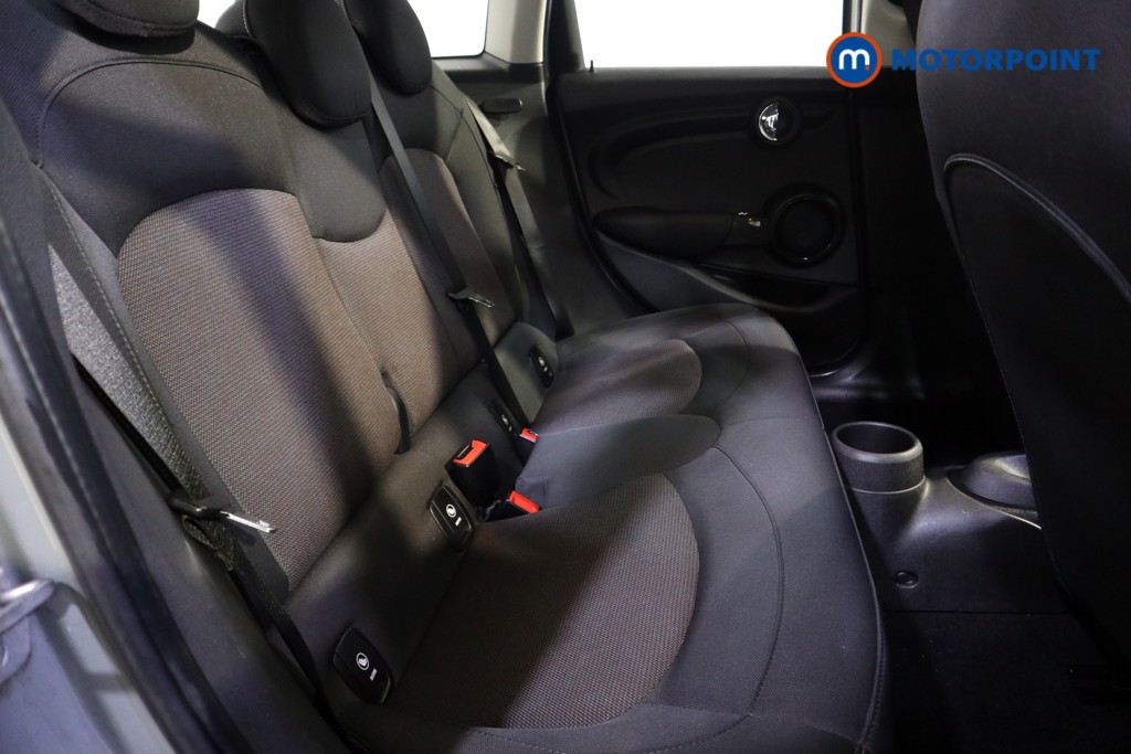 Mini Hatchback Cooper Classic Manual Petrol Hatchback - Stock Number (1534974) - 14th supplementary image