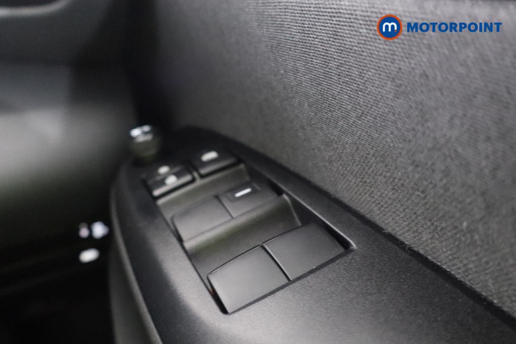 Toyota Yaris Cross Icon Automatic Petrol-Electric Hybrid Estate - Stock Number (1582047) - 12th supplementary image