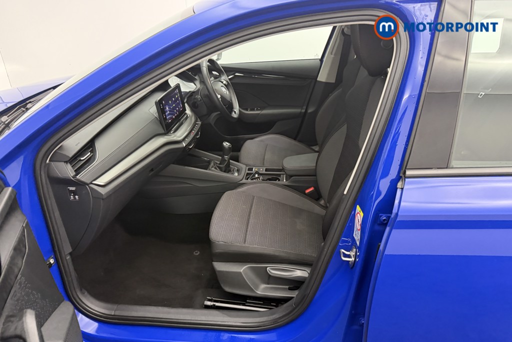 Skoda Octavia SE Manual Petrol Estate - Stock Number (1586852) - 1st supplementary image