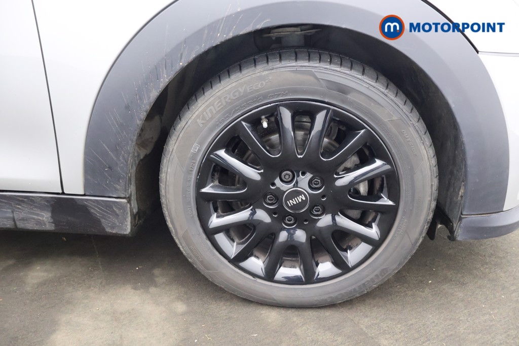 Mini Hatchback Cooper Classic Automatic Petrol Hatchback - Stock Number (1591940) - 16th supplementary image