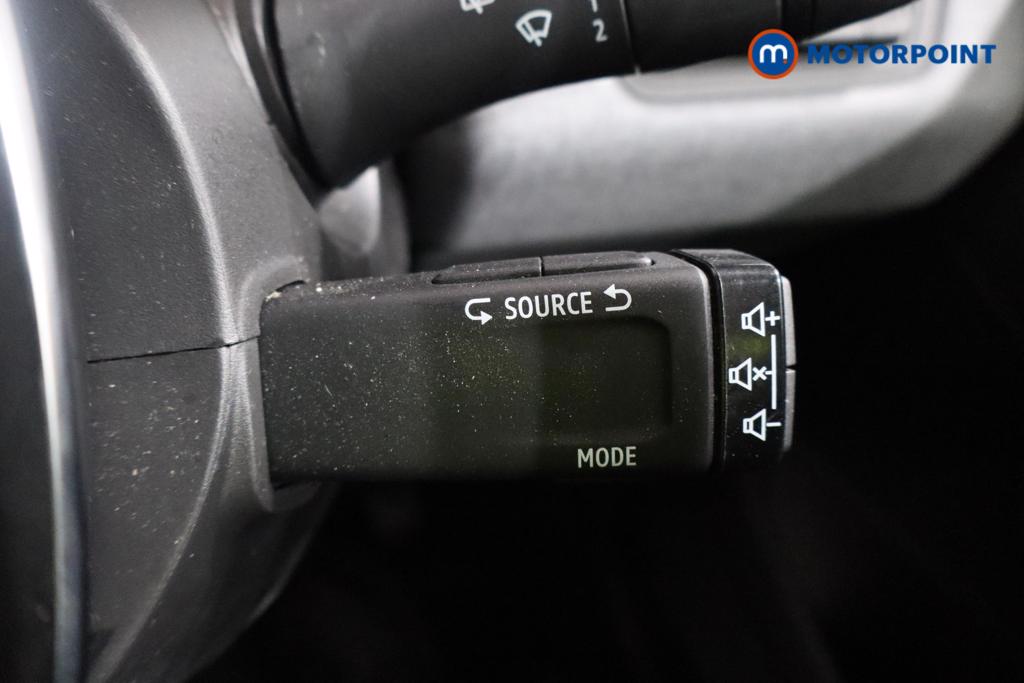 Renault Clio Evolution Automatic Petrol-Electric Hybrid Hatchback - Stock Number (1596534) - 10th supplementary image