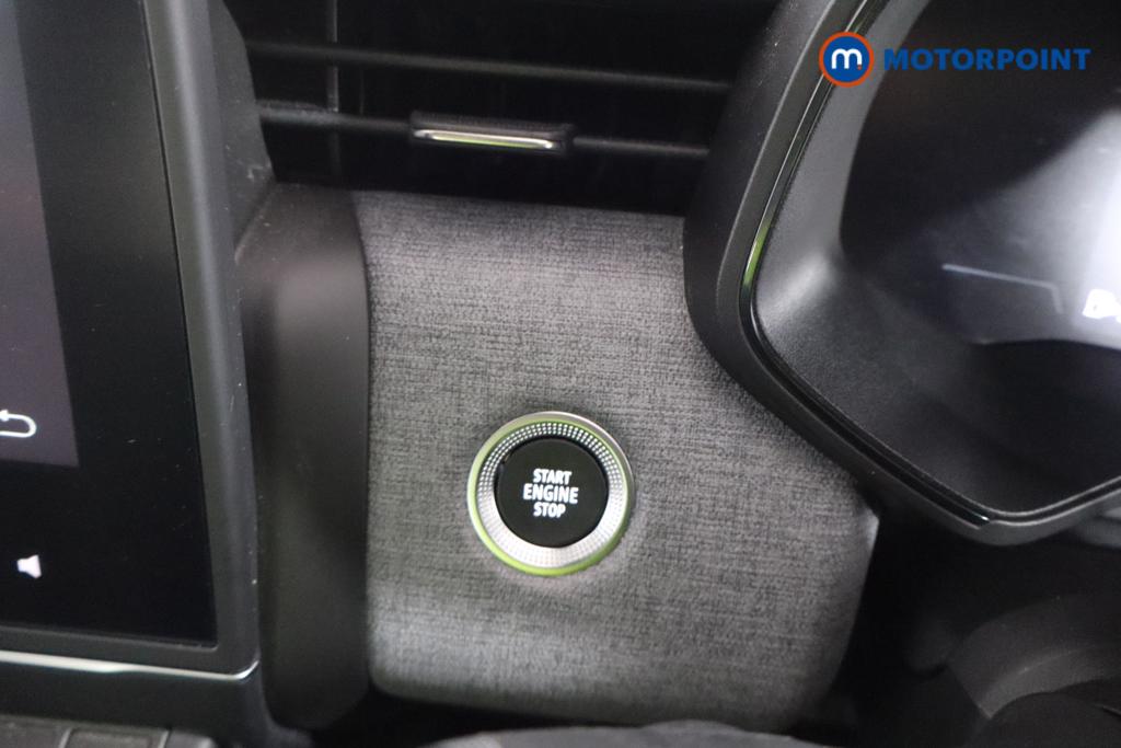 Renault Clio Evolution Automatic Petrol-Electric Hybrid Hatchback - Stock Number (1596534) - 12th supplementary image