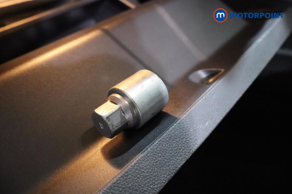 Renault Clio Evolution Automatic Petrol-Electric Hybrid Hatchback - Stock Number (1596534) - 15th supplementary image