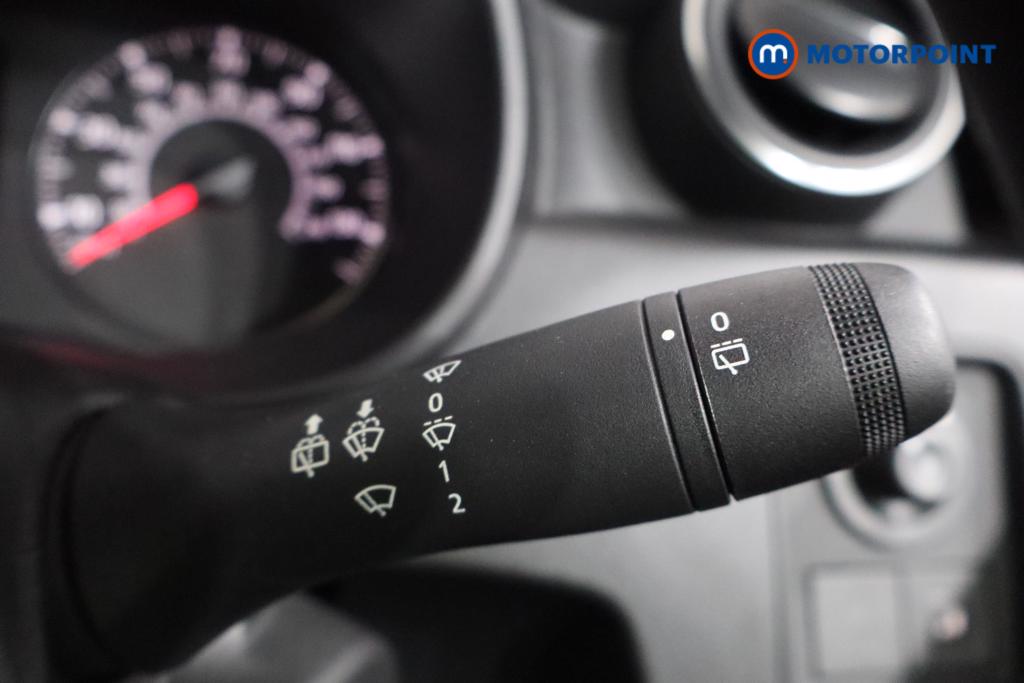 Dacia Duster Prestige Manual Petrol SUV - Stock Number (1597003) - 9th supplementary image