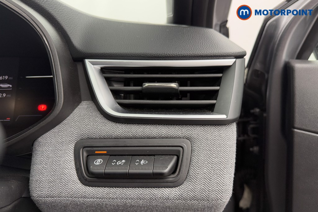 Renault Clio Techno Manual Petrol Hatchback - Stock Number (1598657) - 18th supplementary image