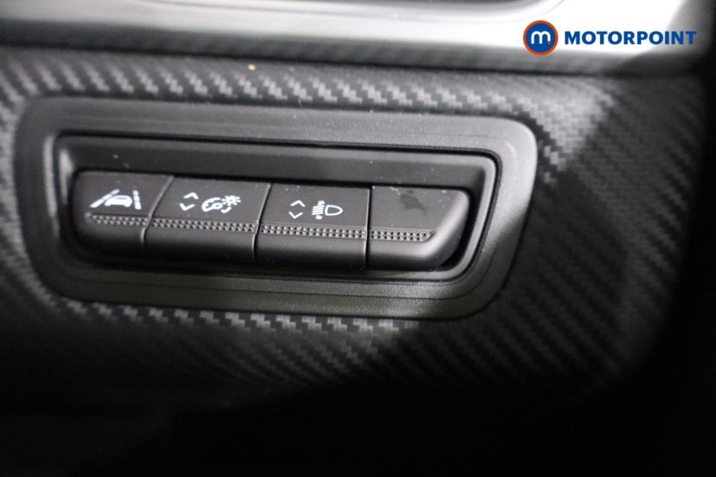 Renault Captur R.S. Line Manual Petrol SUV - Stock Number (1598692) - 13th supplementary image