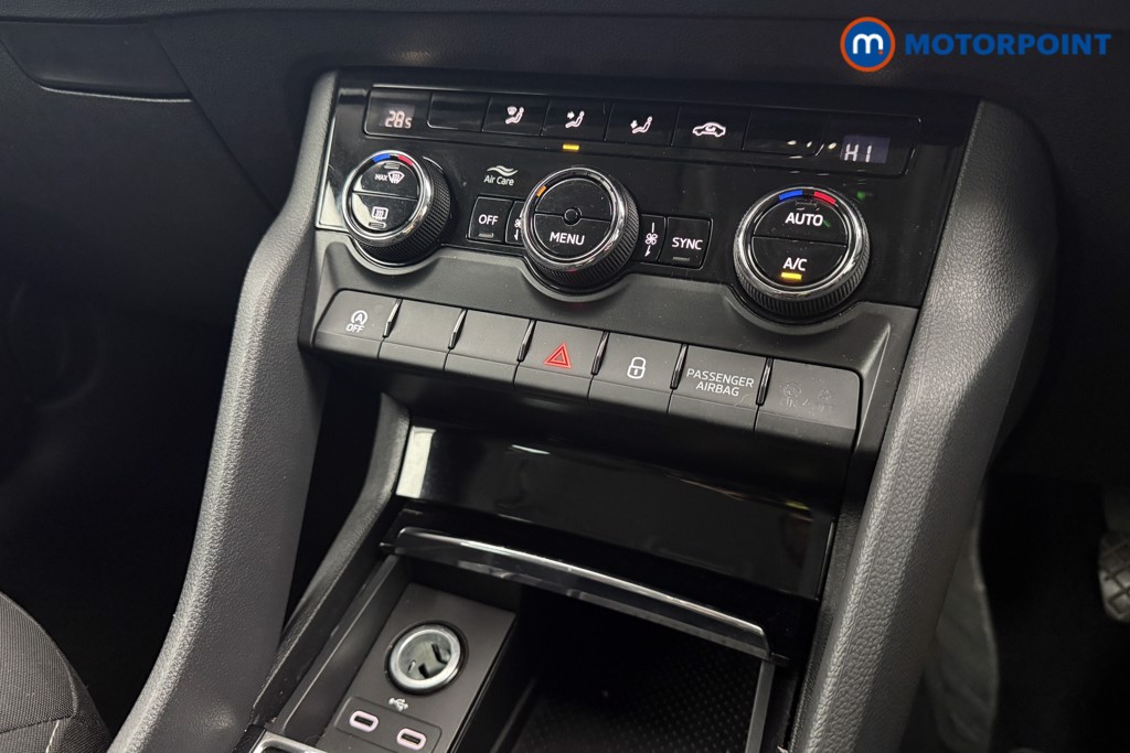 Skoda Karoq Se Drive Manual Petrol SUV - Stock Number (1599363) - 14th supplementary image