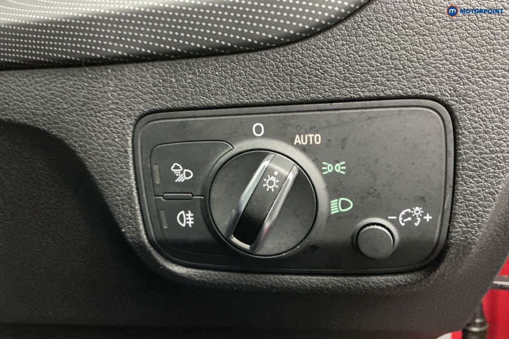 Audi Q2 S Line Automatic Petrol SUV - Stock Number (1600672) - 33rd supplementary image