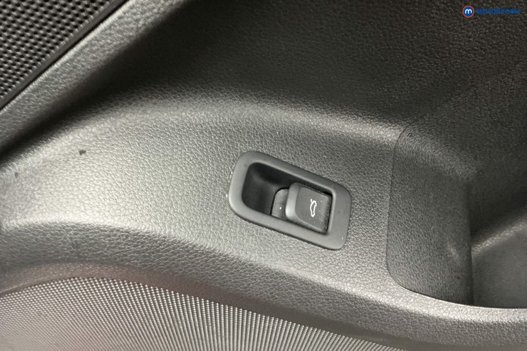 Audi Q2 S Line Automatic Petrol SUV - Stock Number (1600672) - 37th supplementary image