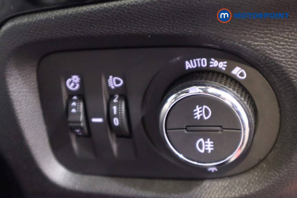 Vauxhall Corsa GS Manual Petrol Hatchback - Stock Number (1601460) - 13th supplementary image