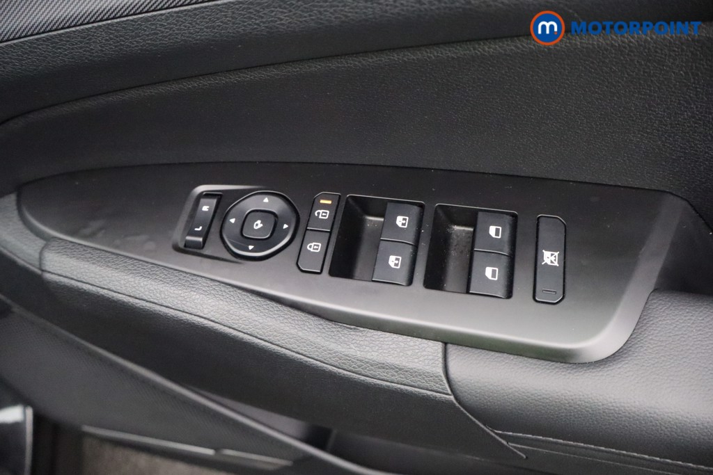 KIA Sportage Pure Automatic Petrol-Electric Hybrid SUV - Stock Number (1602039) - 13th supplementary image