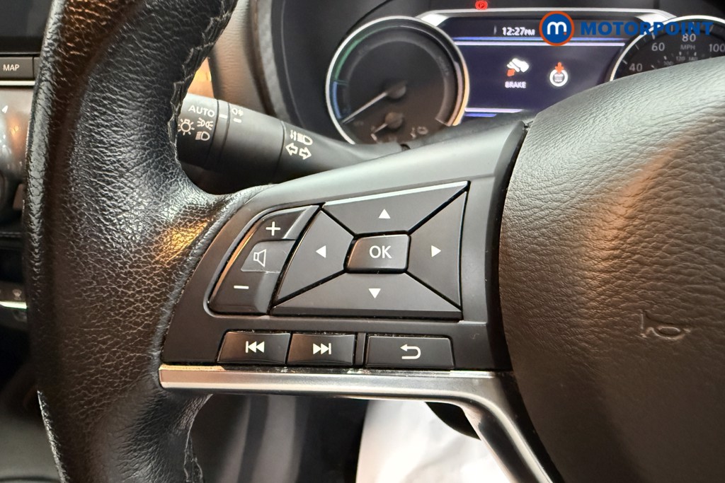 Nissan Juke N-Connecta Automatic Petrol-Electric Hybrid SUV - Stock Number (1602275) - 4th supplementary image