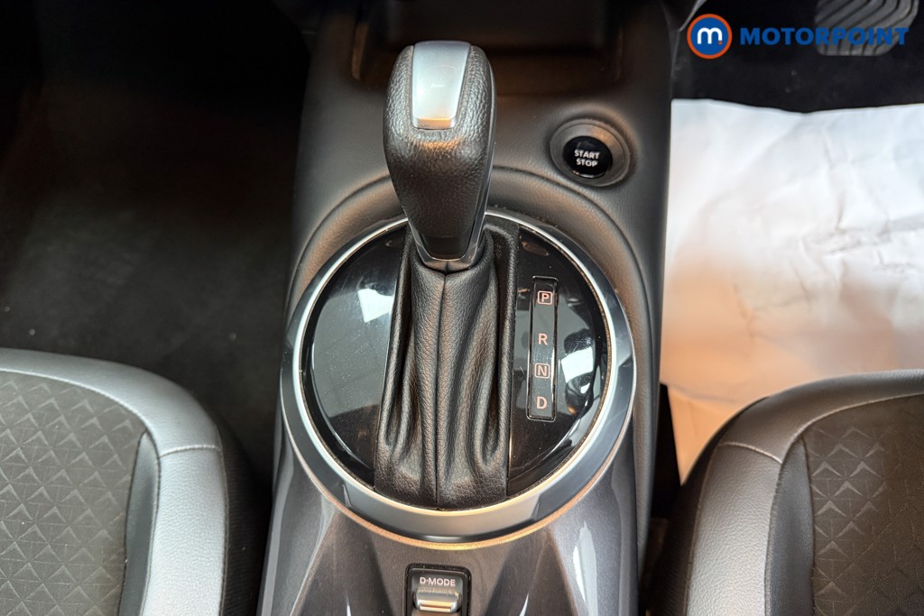 Nissan Juke N-Connecta Automatic Petrol-Electric Hybrid SUV - Stock Number (1602275) - 17th supplementary image