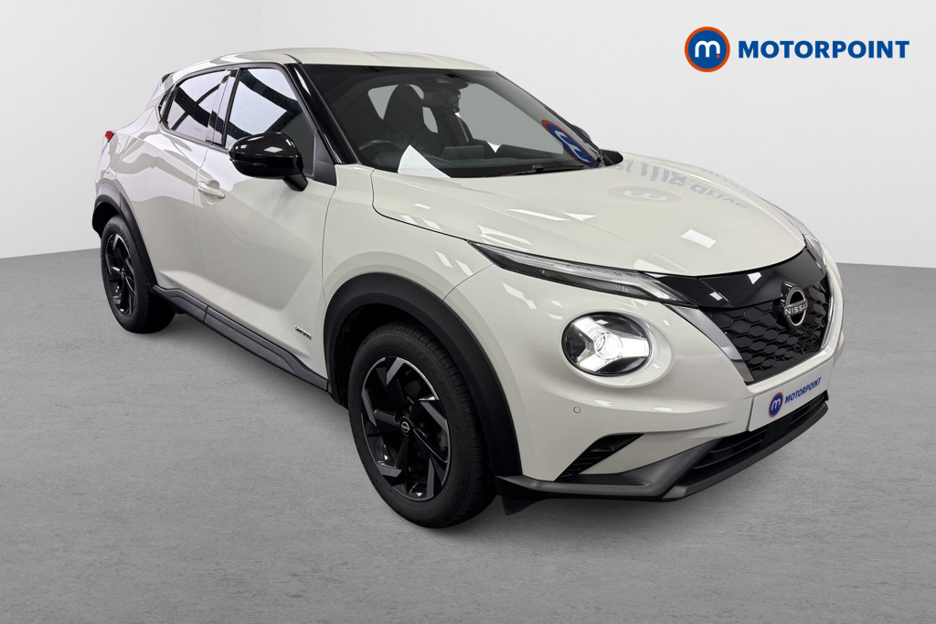 Nissan Juke N-Connecta Automatic Petrol-Electric Hybrid SUV - Stock Number (1602275) - Drivers side front corner