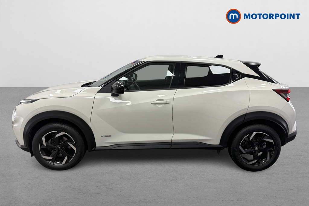 Nissan Juke N-Connecta Automatic Petrol-Electric Hybrid SUV - Stock Number (1602275) - Passenger side